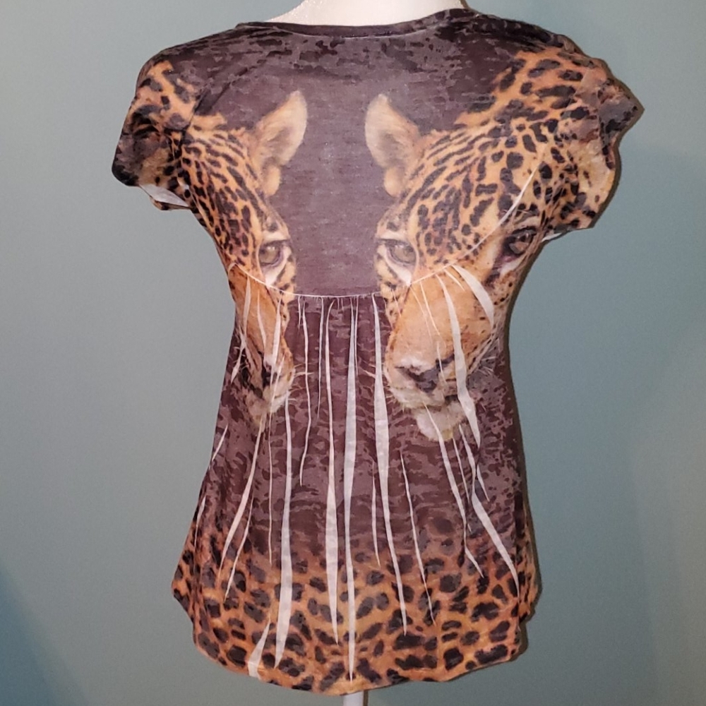 Leopard Top - Picture 3 of 3